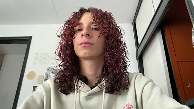 Snapshot of camille_delrey chatting on February 4, 2026, 6:03 pm camille delrey online show from February 4, 2026, 6:03 pm