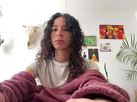 camille delrey online show from November 12, 2025, 3:38 pm