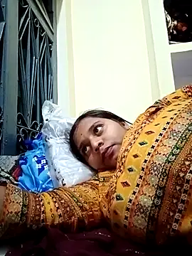 Hot crety online show from November 24, 2025, 11:54 am