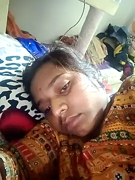 Snapshot of Hot_crety chatting on November 1, 2025, 12:39 am Hot crety online show from November 1, 2025, 12:39 am