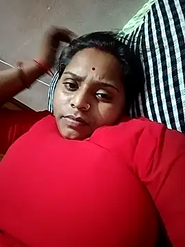 Snapshot of Hot_crety chatting on September 22, 2025, 3:51 pm Hot crety online show from September 22, 2025, 3:51 pm