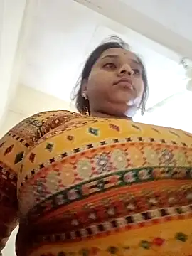 Snapshot of Hot_crety chatting on October 12, 2025, 11:50 pm Hot crety online show from October 12, 2025, 11:50 pm