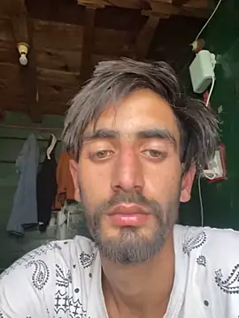 lyath3245 online show from March 9, 2026, 10:08 am