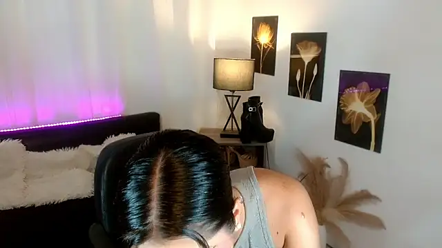 Sassy Suzuhime online show from March 23, 2026, 9:53 am