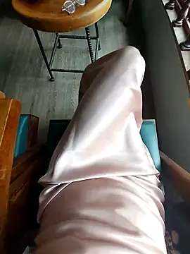 meomeocute online show from December 19, 2025, 6:16 am