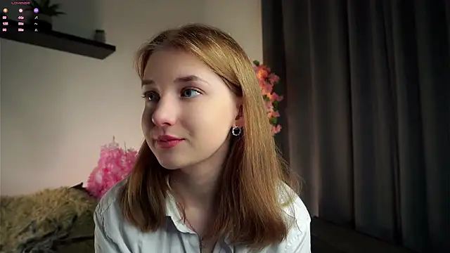 EasterBonney online show from November 5, 2025, 11:24 am