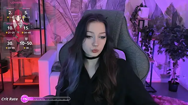 Snapshot of LiliLuna chatting on October 16, 2025, 12:24 pm LiliLuna online show from October 16, 2025, 12:24 pm