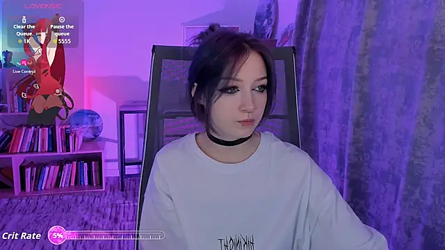 Snapshot of LiliLuna chatting on October 10, 2025, 10:49 am LiliLuna online show from October 10, 2025, 10:49 am