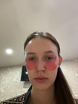 ElliRose online show from February 3, 2026, 10:20 am