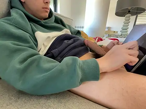 cumman789860 online show from March 12, 2026, 3:05 pm