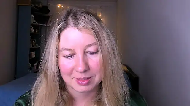 NancySanders online show from April 13, 2026, 6:12 pm