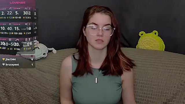 ElzaBlis online show from November 30, 2025, 3:02 pm