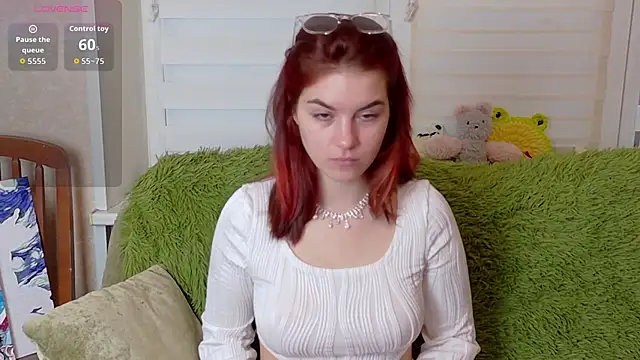 Snapshot of ElzaBlis chatting on October 5, 2025, 3:03 pm ElzaBlis online show from October 5, 2025, 3:03 pm