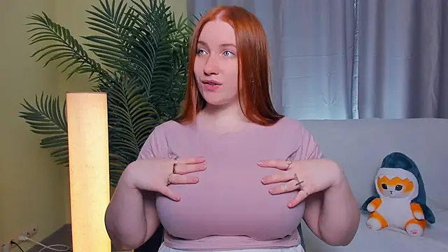 Snapshot of EthalCarlsqq chatting on September 19, 2025, 7:34 am EthalCarlsqq online show from September 19, 2025, 7:34 am