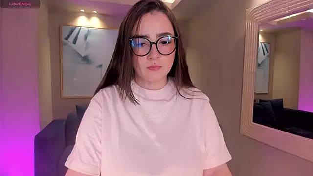 Snapshot of SarahRhodes_ chatting on September 30, 2025, 7:42 pm SarahRhodes online show from September 30, 2025, 7:42 pm