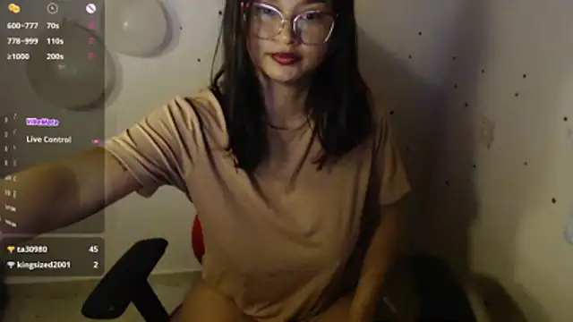 Snapshot of nice_oussy chatting on November 2, 2025, 11:21 pm nice oussy online show from November 2, 2025, 11:21 pm