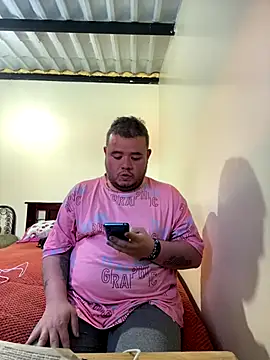 Snapshot of Chimbo-1996 chatting on January 7, 2026, 5:18 pm Chimbo-1996 online show from January 7, 2026, 5:18 pm