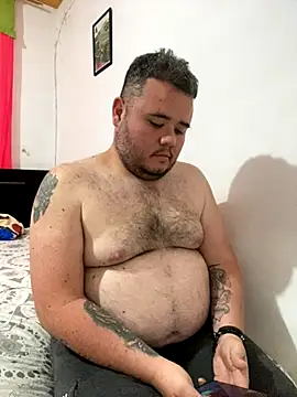 Snapshot of Chimbo-1996 chatting on December 1, 2025, 10:10 pm Chimbo-1996 online show from December 1, 2025, 10:10 pm