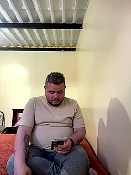 Snapshot of Chimbo-1996 chatting on January 13, 2026, 5:17 pm Chimbo-1996 online show from January 13, 2026, 5:17 pm