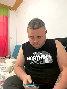 Snapshot of Chimbo-1996 chatting on October 30, 2025, 9:55 pm Chimbo-1996 online show from October 30, 2025, 9:55 pm