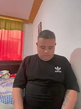 Snapshot of Chimbo-1996 chatting on November 19, 2025, 8:20 pm Chimbo-1996 online show from November 19, 2025, 8:20 pm