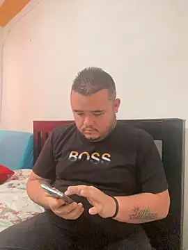 Snapshot of Chimbo-1996 chatting on October 17, 2025, 7:04 pm Chimbo-1996 online show from October 17, 2025, 7:04 pm