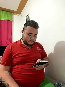 Snapshot of Chimbo-1996 chatting on November 17, 2025, 11:03 am Chimbo-1996 online show from November 17, 2025, 11:03 am