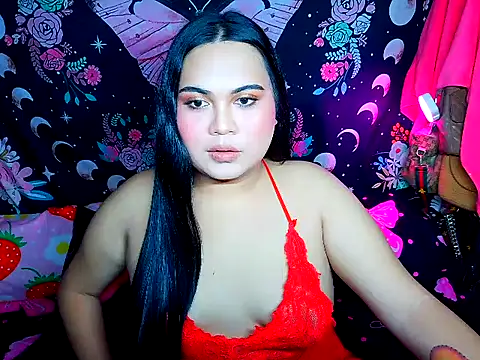 YourThicc bella online show from May 18, 2026, 11:48 am