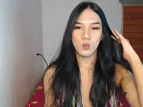 Snapshot of miss_venus11 chatting on October 18, 2025, 8:33 pm miss venus11 online show from October 18, 2025, 8:33 pm