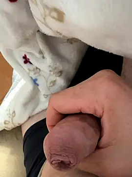 Snapshot of elcalabacin chatting on November 25, 2025, 2:50 pm elcalabacin online show from November 25, 2025, 2:50 pm