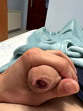 Snapshot of elcalabacin chatting on October 18, 2025, 3:47 pm elcalabacin online show from October 18, 2025, 3:47 pm