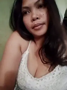 missluvv online show from April 9, 2026, 7:14 am