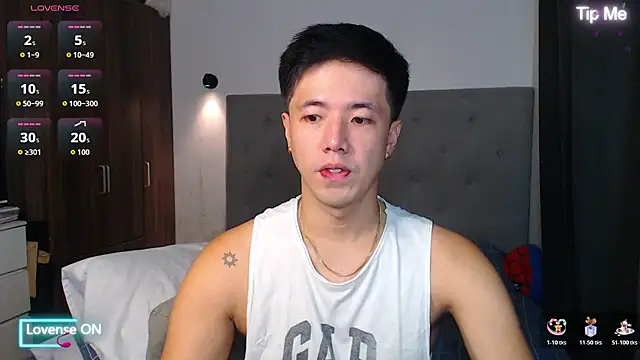 Snapshot of Addictiveboi chatting on December 20, 2025, 2:58 am Addictiveboi online show from December 20, 2025, 2:58 am