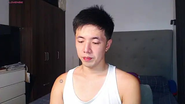 Snapshot of Addictiveboi chatting on February 26, 2026, 5:07 am Addictiveboi online show from February 26, 2026, 5:07 am