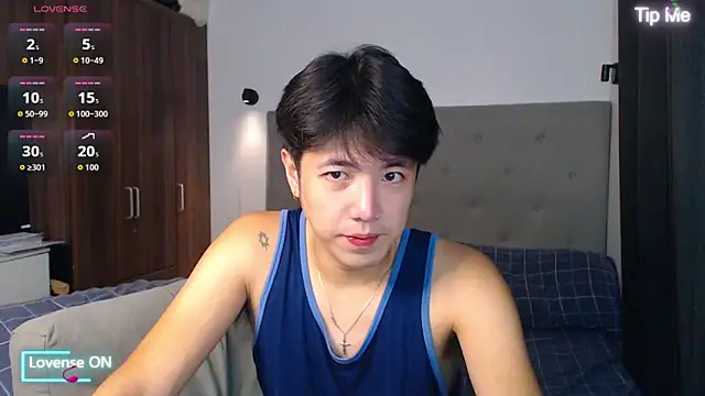 Addictiveboi online show from November 12, 2025, 3:21 am