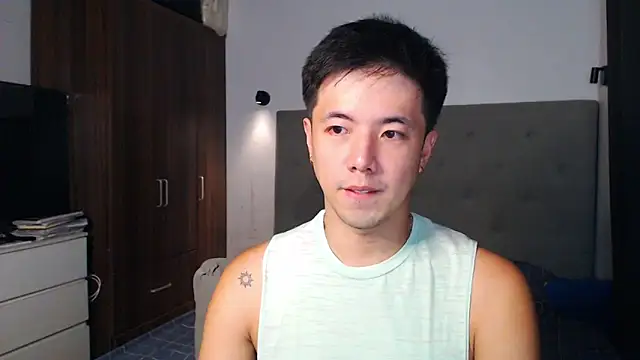 Snapshot of Addictiveboi chatting on March 2, 2026, 5:08 am Addictiveboi online show from March 2, 2026, 5:08 am