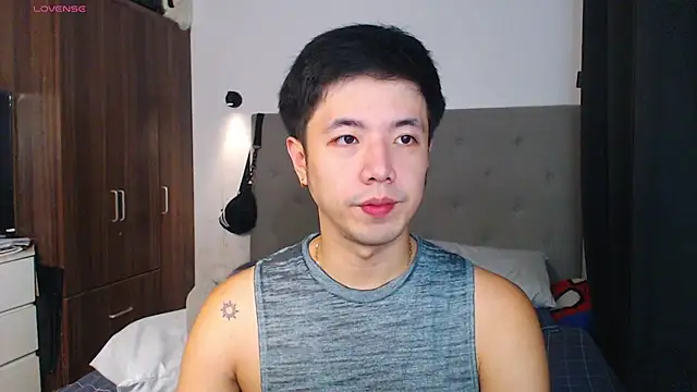 Snapshot of Addictiveboi chatting on January 12, 2026, 4:08 am Addictiveboi online show from January 12, 2026, 4:08 am