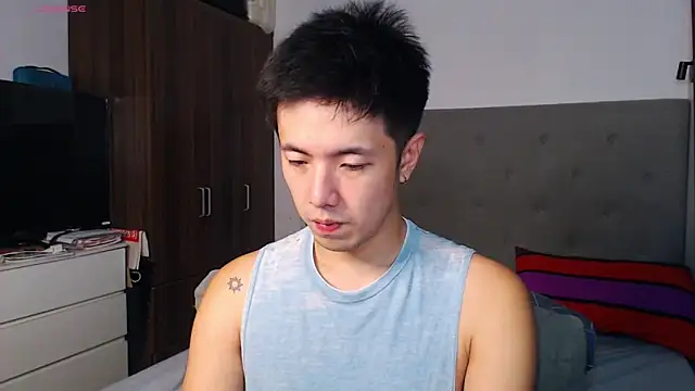 Snapshot of Addictiveboi chatting on February 9, 2026, 3:48 am Addictiveboi online show from February 9, 2026, 3:48 am