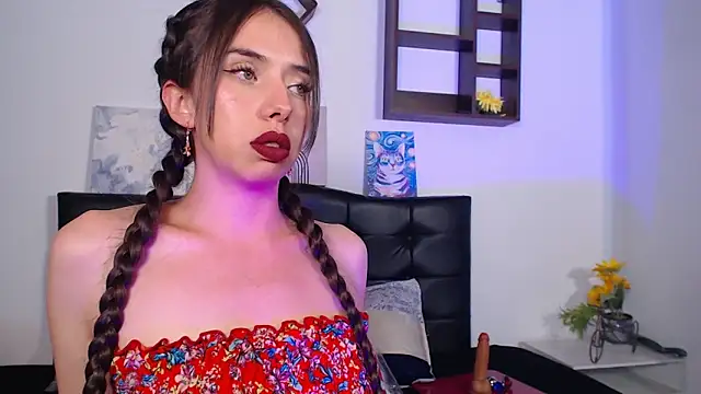 Nataliagp online show from September 21, 2025, 4:39 am