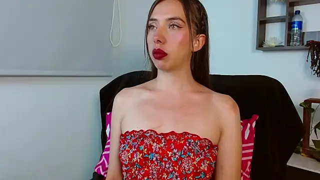 Nataliagp online show from November 28, 2025, 4:12 am