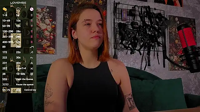 Snapshot of the_high_priestess chatting on February 17, 2026, 12:19 am the high priestess online show from February 17, 2026, 12:19 am