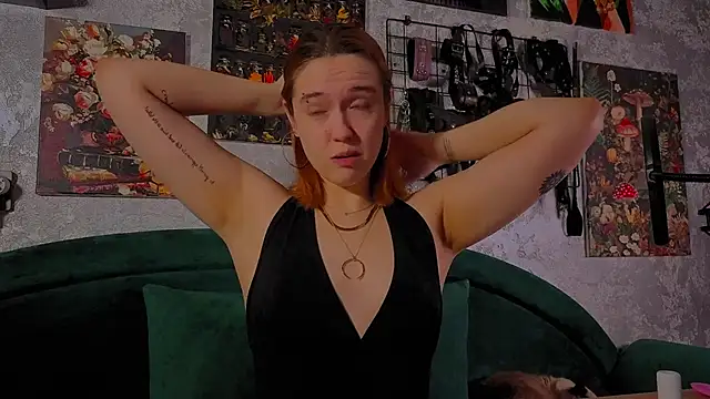 Snapshot of the_high_priestess chatting on March 1, 2026, 2:55 am the high priestess online show from March 1, 2026, 2:55 am