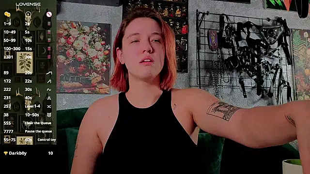 Snapshot of the_high_priestess chatting on November 20, 2025, 3:18 am the high priestess online show from November 20, 2025, 3:18 am