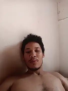 Snapshot of RuiMaddoox chatting on November 22, 2025, 2:16 pm RuiMaddoox online show from November 22, 2025, 2:16 pm