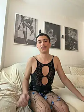 Pablo27622 online show from October 24, 2025, 5:01 pm