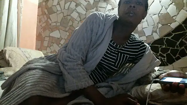 Snapshot of Pretty_miss_devilxxx35 chatting on May 21, 2026, 3:42 pm Pretty miss devilxxx35 online show from May 21, 2026, 3:42 pm