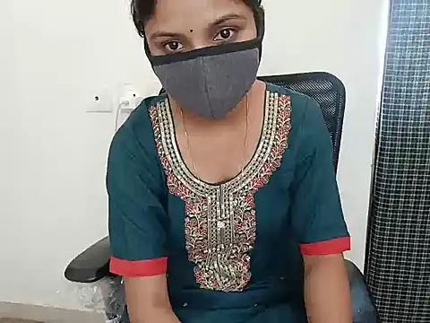 Snapshot of miss_kaur23 chatting on November 6, 2025, 6:39 am miss kaur23 online show from November 6, 2025, 6:39 am