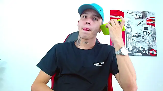 Snapshot of Cumandres18 chatting on February 14, 2026, 2:50 pm Cumandres18 online show from February 14, 2026, 2:50 pm