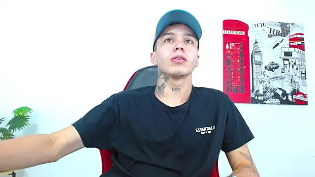 Snapshot of Cumandres18 chatting on February 24, 2026, 3:02 pm Cumandres18 online show from February 24, 2026, 3:02 pm