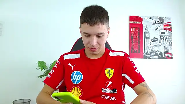 Snapshot of Cumandres18 chatting on December 3, 2025, 2:16 pm Cumandres18 online show from December 3, 2025, 2:16 pm